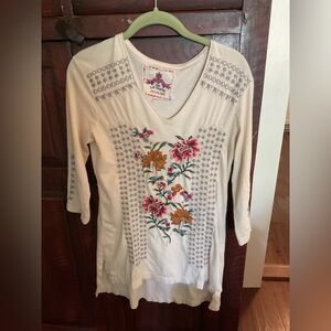 Johnny Was 100% cotton tunic top